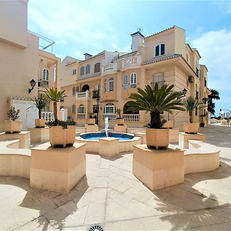 Amazing Penthouse On The Beach, Sea Views, Wifi, Airconditioning And Parking Torrevieja Zewnętrze zdjęcie
